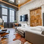 Duplex With Jacuzzi - Central Paris L 15Min To Montmartre Appartement Parijs