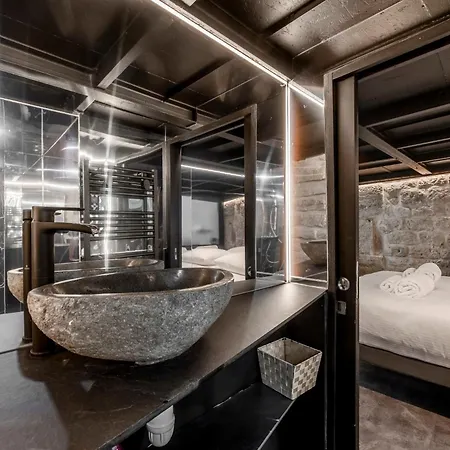 Duplex With Jacuzzi - Central Paris L 15Min To Montmartre Lägenhet