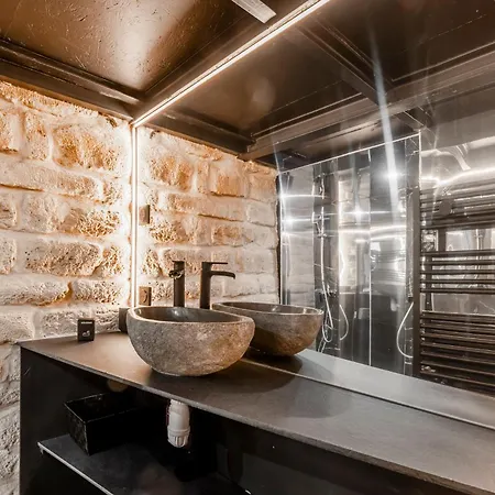 公寓 Duplex With Jacuzzi - Central Paris L 15Min To Montmartre 巴黎